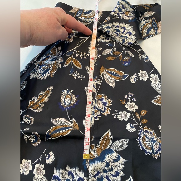 RW&Co. Top, high neck halter top ladies size medium. - Picture 16 of 16